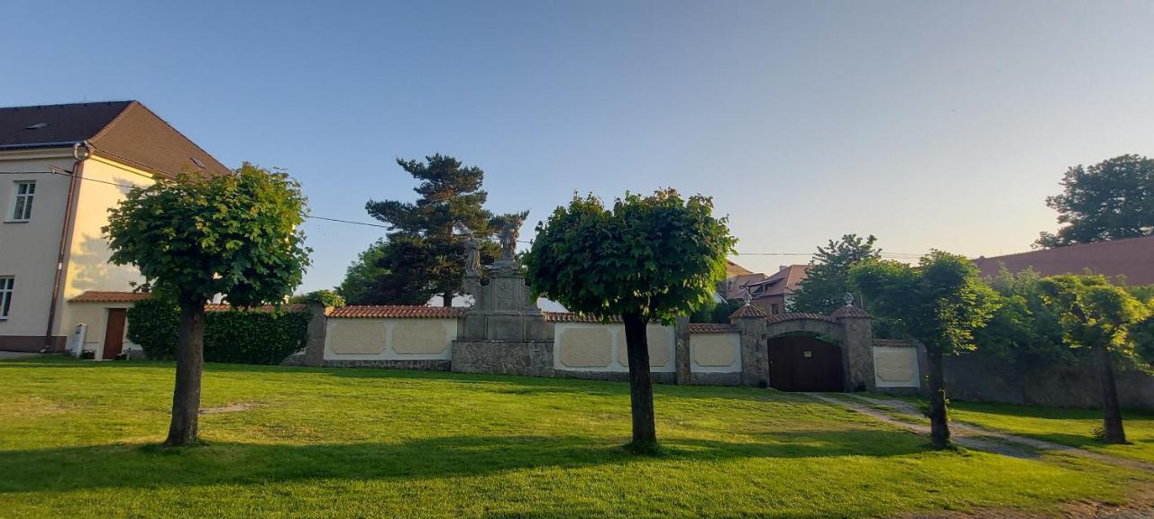 Apartmany Ve Starem Pivovaru Malesov Exteriér fotografie